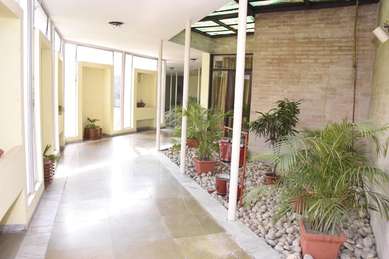 Modipur Hotel Rāmpur エクステリア 写真