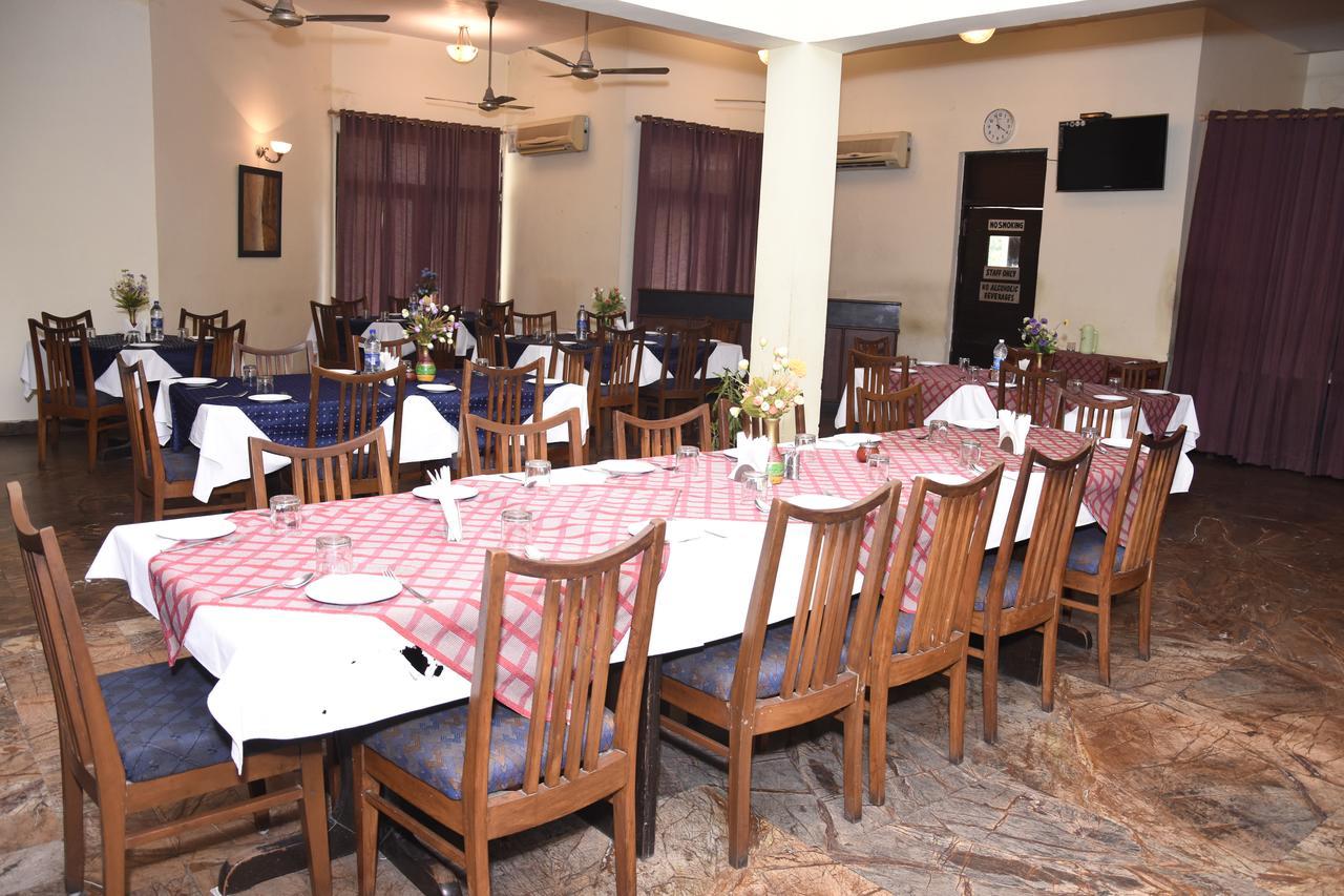 Modipur Hotel Rāmpur エクステリア 写真