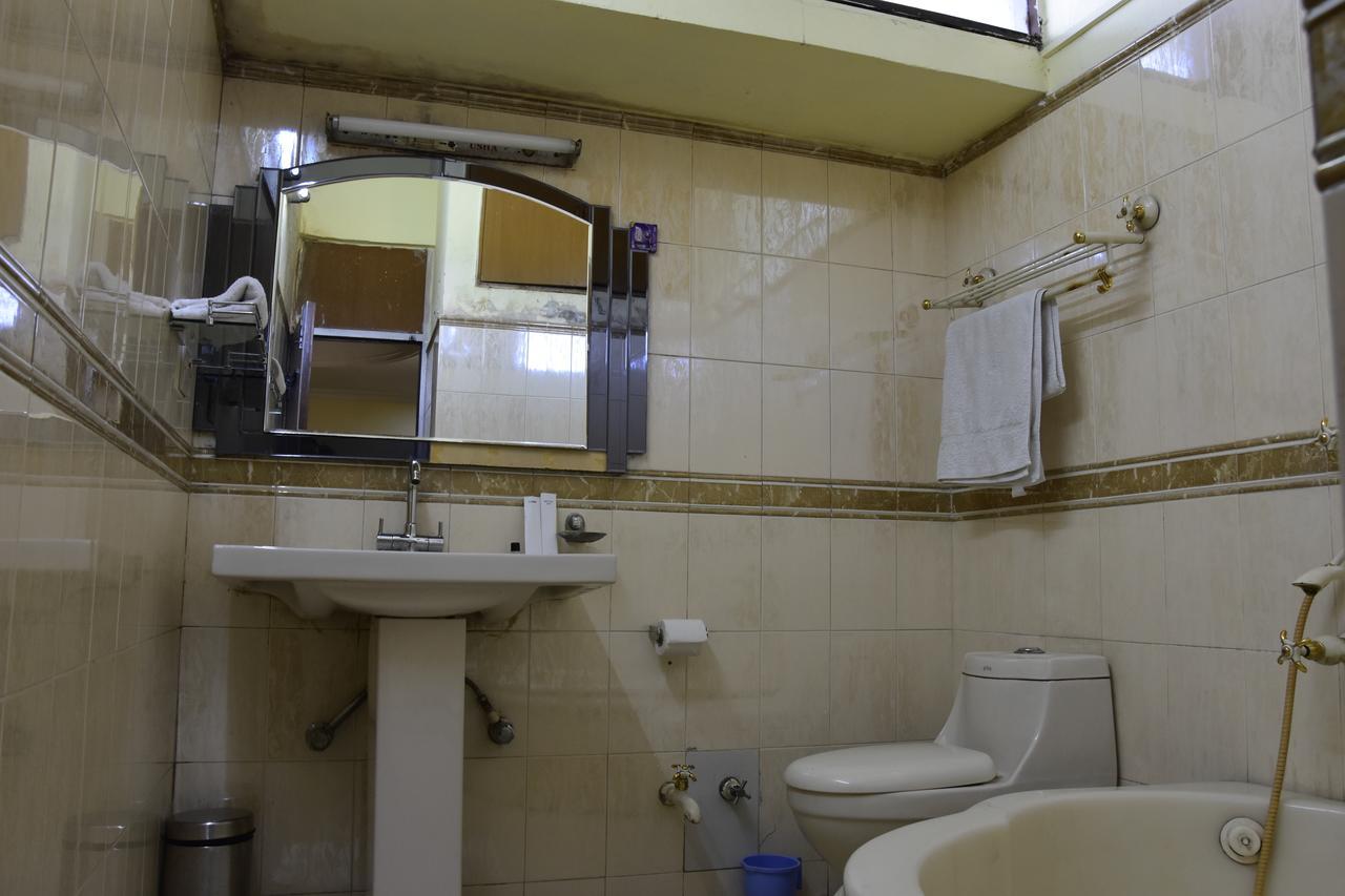 Modipur Hotel Rāmpur エクステリア 写真